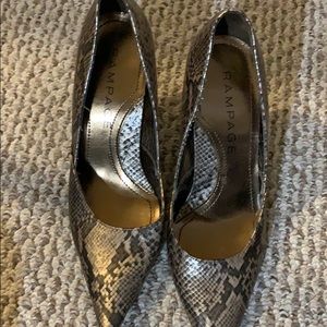 Rampage Black & Gold Snakeskin Heels